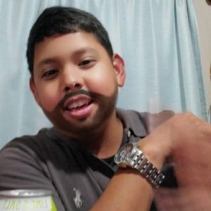 Meet your Posher, Moisés